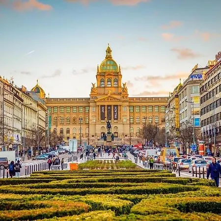 Charming By Museum And Wenceslas Square Ferienhaus