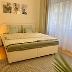 Charming By Museum And Wenceslas Square Apartment