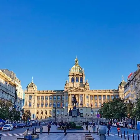 アパート Charming By Museum And Wenceslas Square プラハ